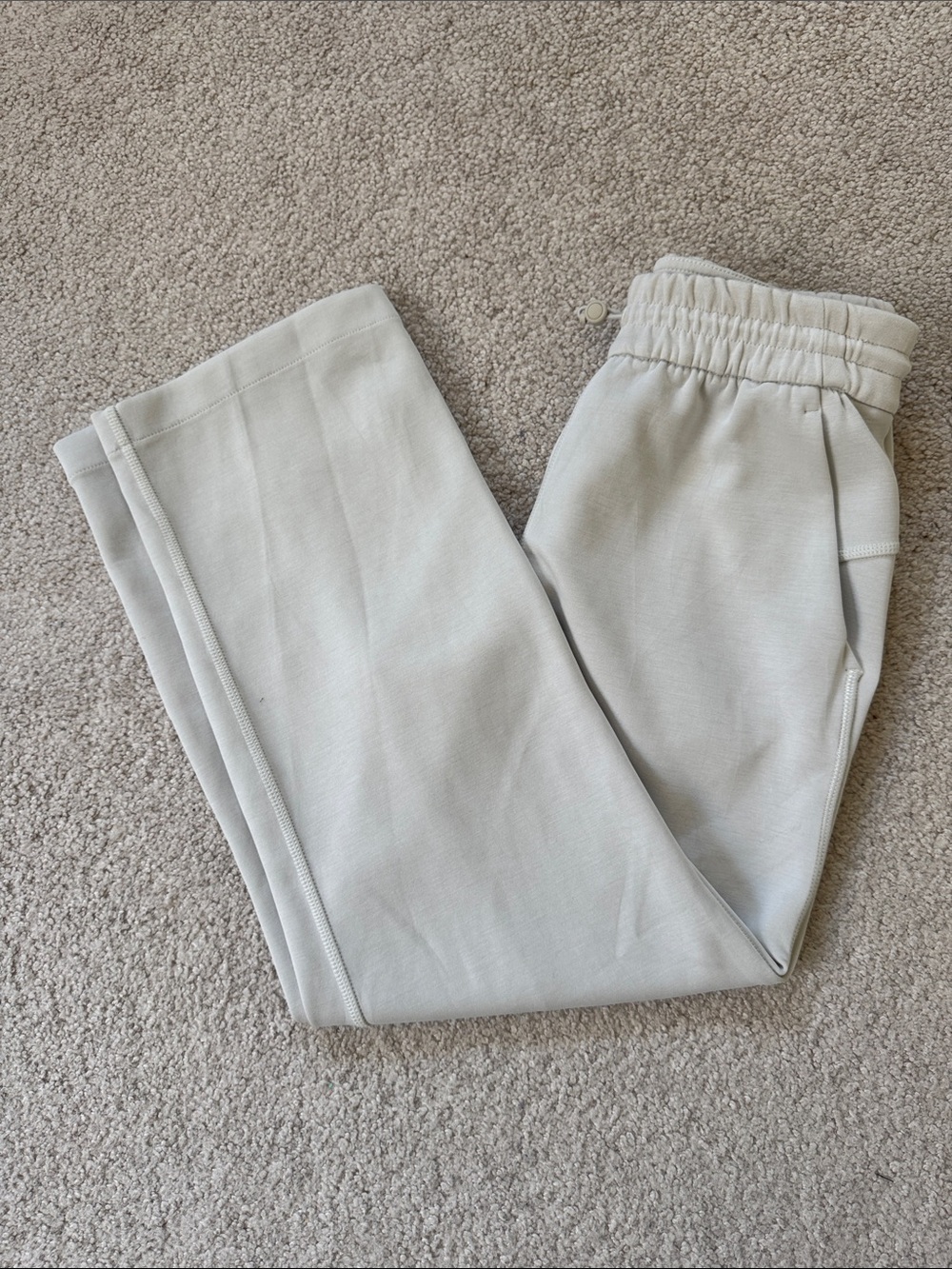 lululemon Softstreme High-Rise Straight Leg 25" Crop Sz2 Off-White